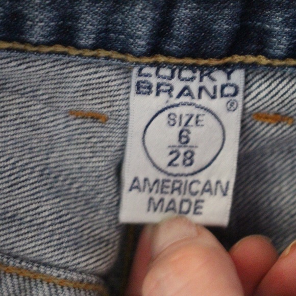 Lucky Brand, Dungarees button fly jeans  style 81LY060 size  6/ 28 - Picture 5 of 10